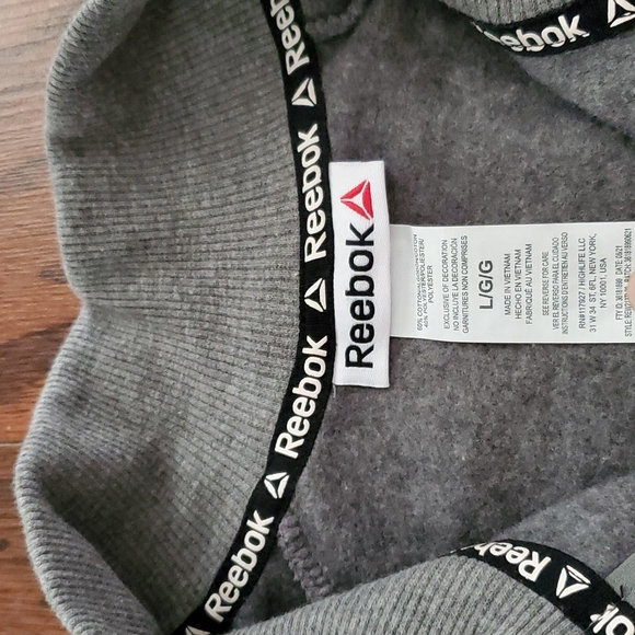 New Reebok 3/4 Zip Sweatshirt - Picture 4 of 5